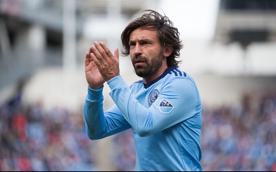 冠竞体育-内马尔参加综艺秀脚法